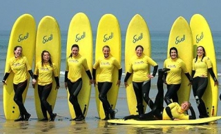  ¡Posando con las tablas de surf!